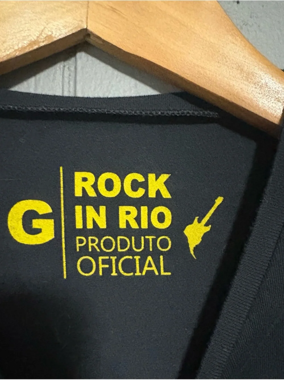 Rock in Rio Music Festival Black Crop Tank Top with Pink Accents - Picture 3 of 5